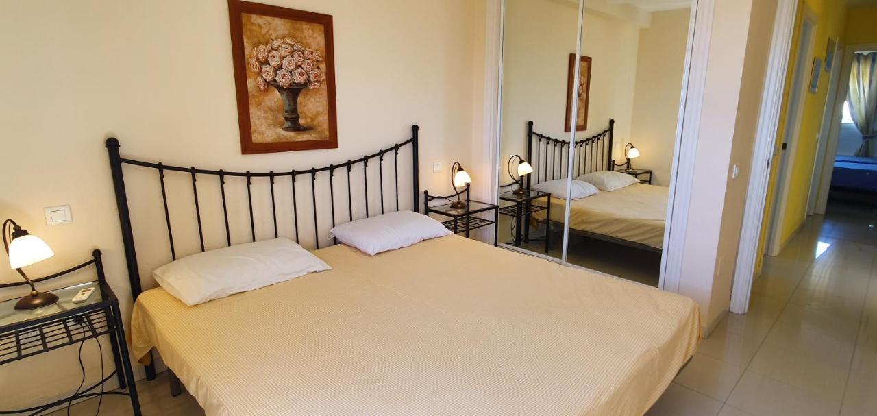 Corner Sea View Penthouse With 95M² Terraces Apartman Marbella Kültér fotó