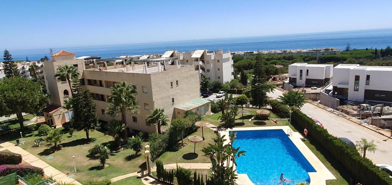 Corner Sea View Penthouse With 95M² Terraces Apartman Marbella Kültér fotó