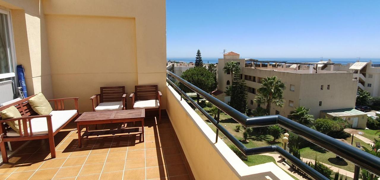 Corner Sea View Penthouse With 95M² Terraces Apartman Marbella Kültér fotó